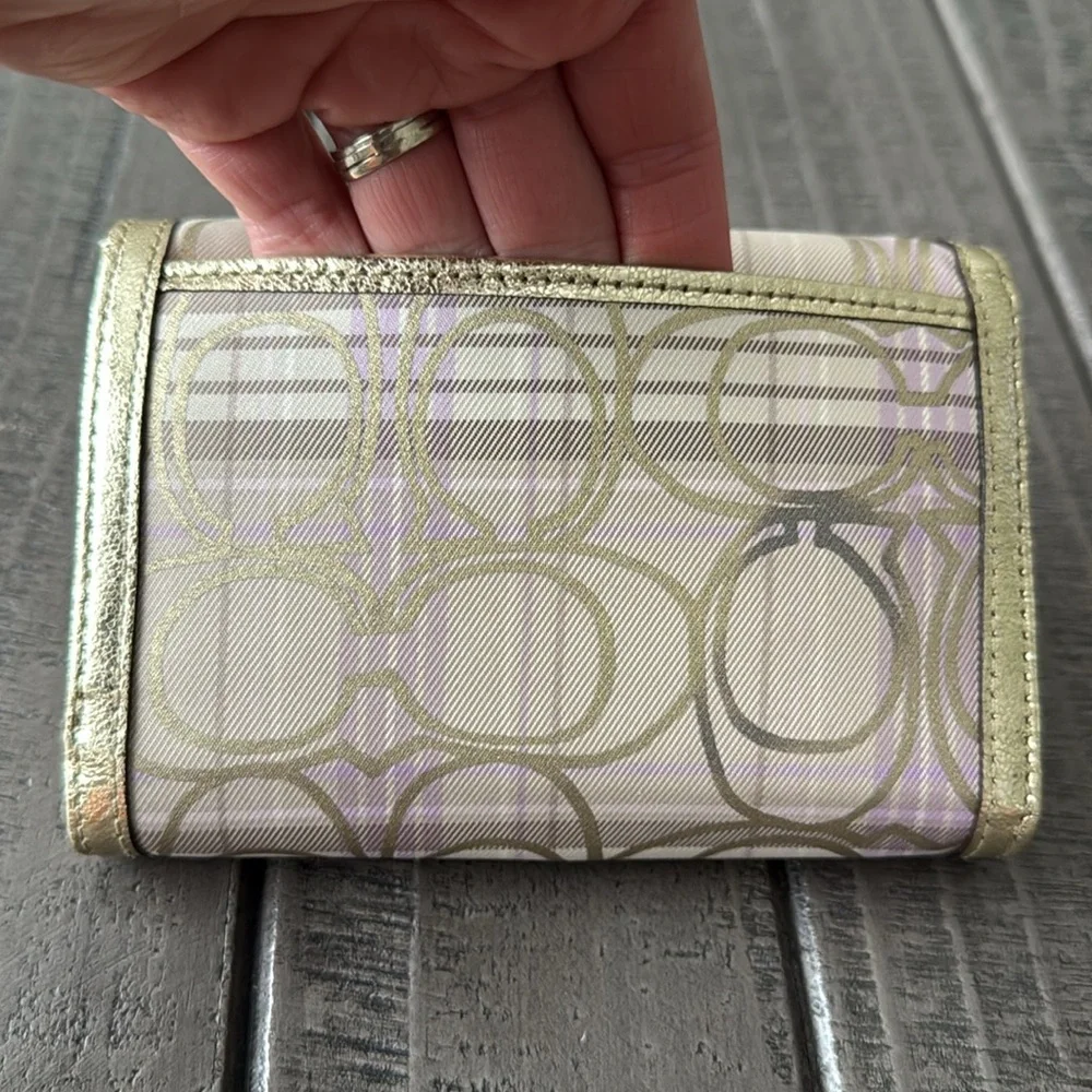 NWOT Coach Light Gold, Cream & Purple Women's Wallet - Picture 2 of 7